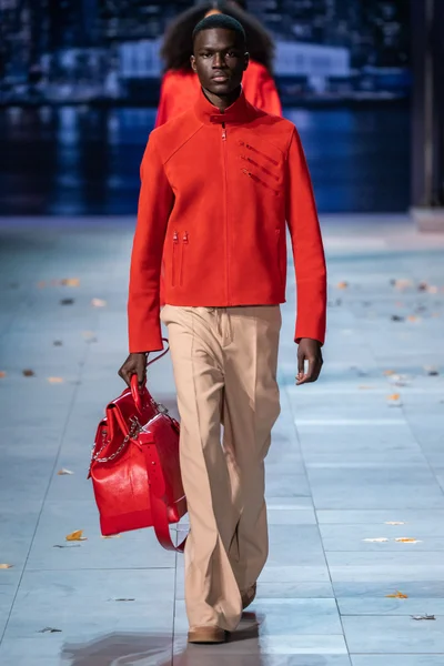 Look 49